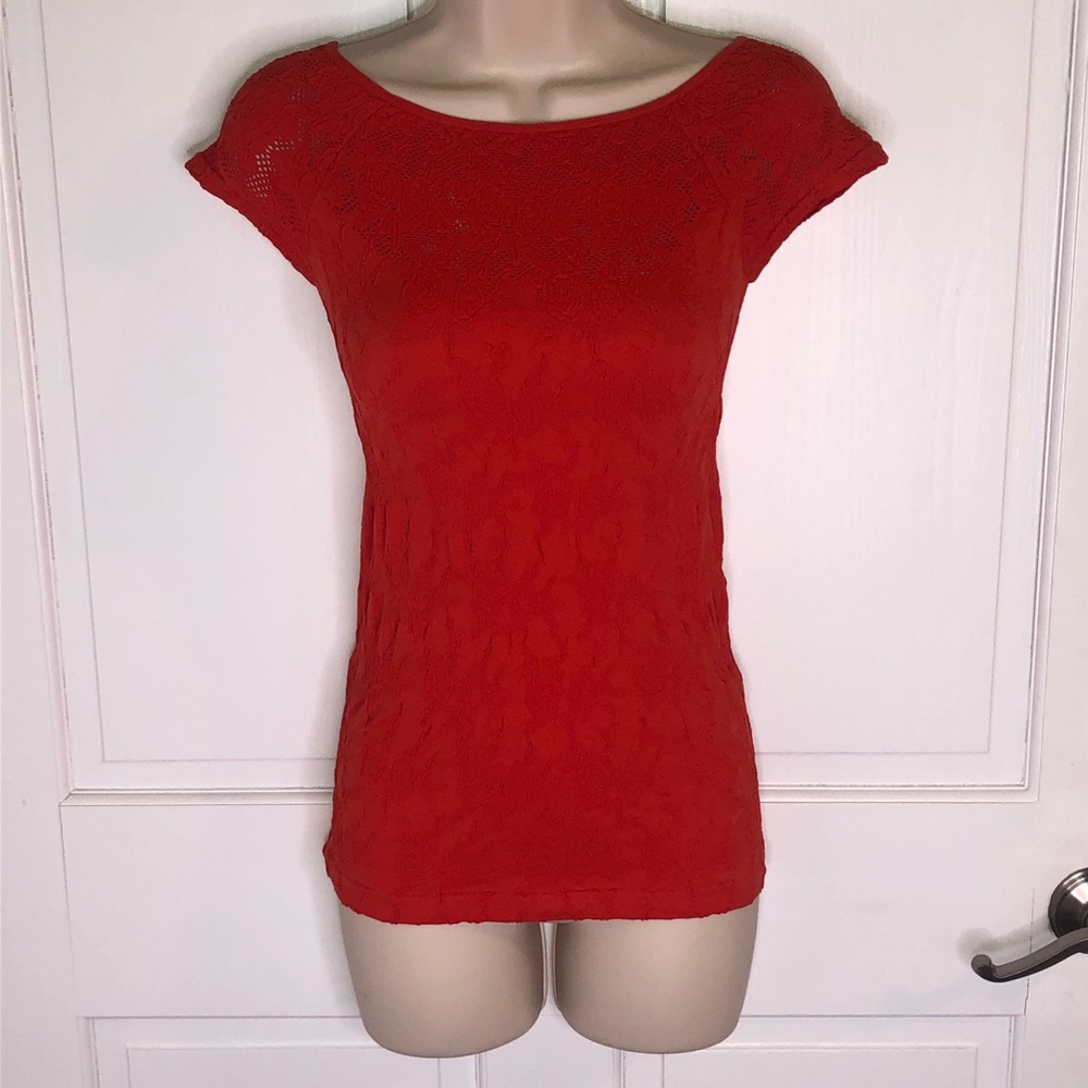 Bebe orange textured short sleeve top